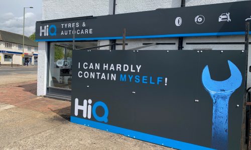 HiQ tyres & Autocare Horley-exterior new sign-4.jpg