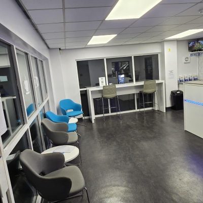 Hi Q Tyres Autocare Wellingborough Reception and waiting area 2