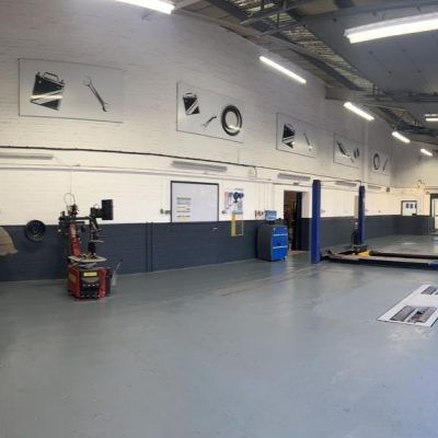 Hi Q Dudley interior and workshop