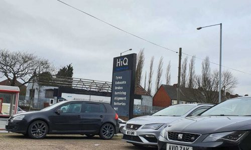 Hi Q Tyres Autocare Oldbury carpark