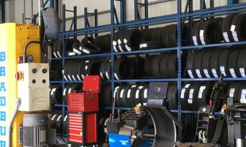 HiQ Hull tyres in stock in a range of sizes and brands, from budget to premium