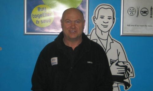 HiQ Dewsbury- Les centre manager