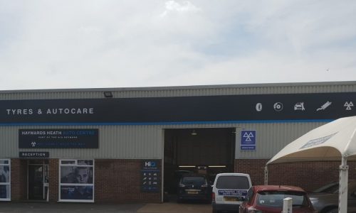 HiQ-Tyres-Autocare-Haywards-Heath-workshop-and-entrance.jpg