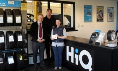 HiQ Ipswich- Catherine Chapman with prize draw for SAT NAV