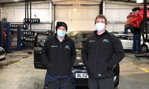 HiQ-Tyres-Autocare-Neath-Team.jpg