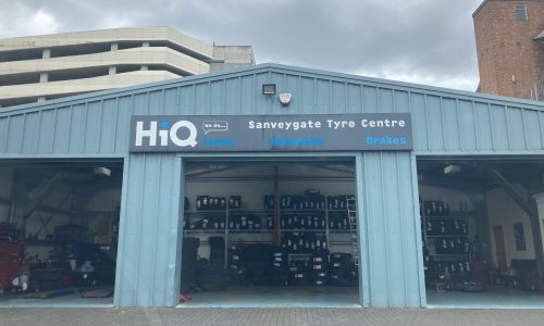 HiQ-Tyres-Autocare-Leicester-exterior-1.jpg