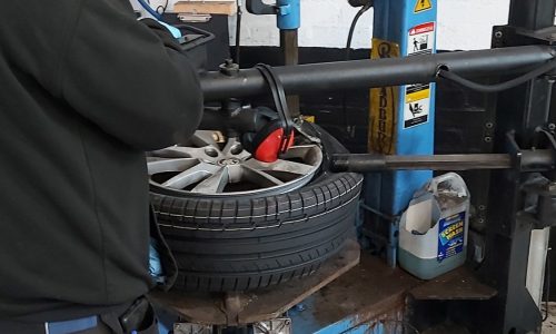 Tyre at Machine t Hi Q Tyres Autocare Burton