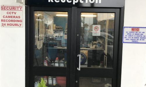 Hi Q Tyres Autocare Goffs Oak Reception entrance