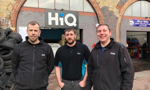 HiQ Tyres & Autocare Bath exterior team shot