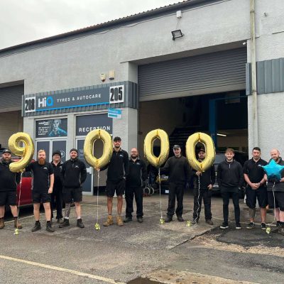 Hi Q Plymouth team outside with balloons