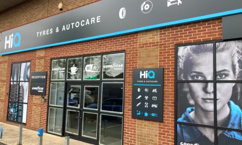 Hi Q Tyres Autocare Aylesbury New Signage over Entrance