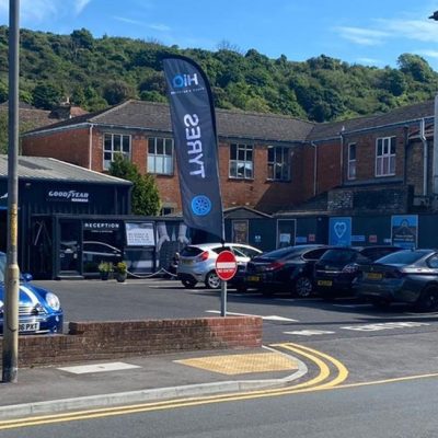 Hi Q Tyres Autocare Dover New Belly flags