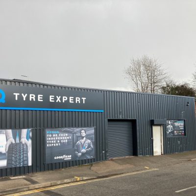 Hi Q Tyres Autocare Leicester Tyre Expert signage