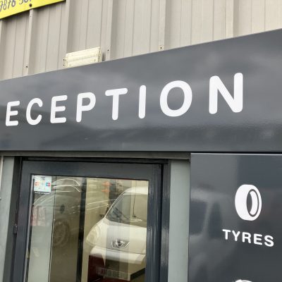 Hi Q Tyres Autocare Hereford Reception signage