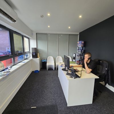 Hi Q Portslade Interior reception 2