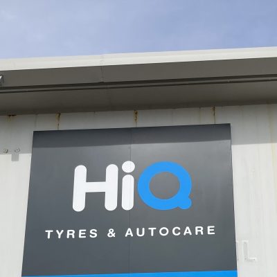 Hi Q Tyres Autocare Portslade Exterior Logo