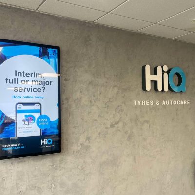 Hi Q Thatcham Internal Hi Q Logo Signage