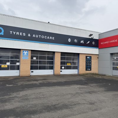 Hi Q Tyres Autocare Ashington Exterior 1