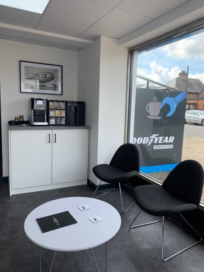 Hi Q Tyres Autocare Horley new waiting area