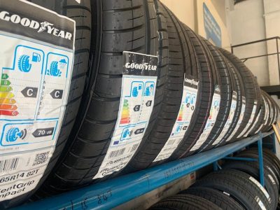 Hi Q Tyres Autocare Horley tyre wall 2