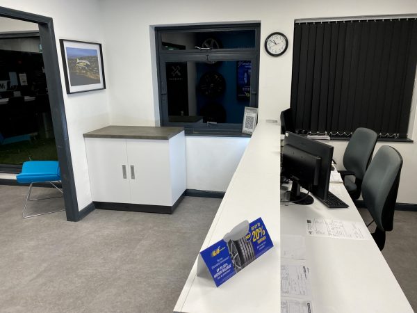Hi Q Tyres Autocare Chelmsford reception