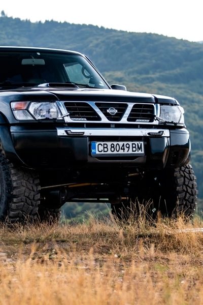 Nissan Car Countryside 400x600